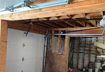 Garage Door Off Track | Van Nuys | North Hollywood, CA Garage Door Off Track Near Van Nuys | North Hollywood, CA